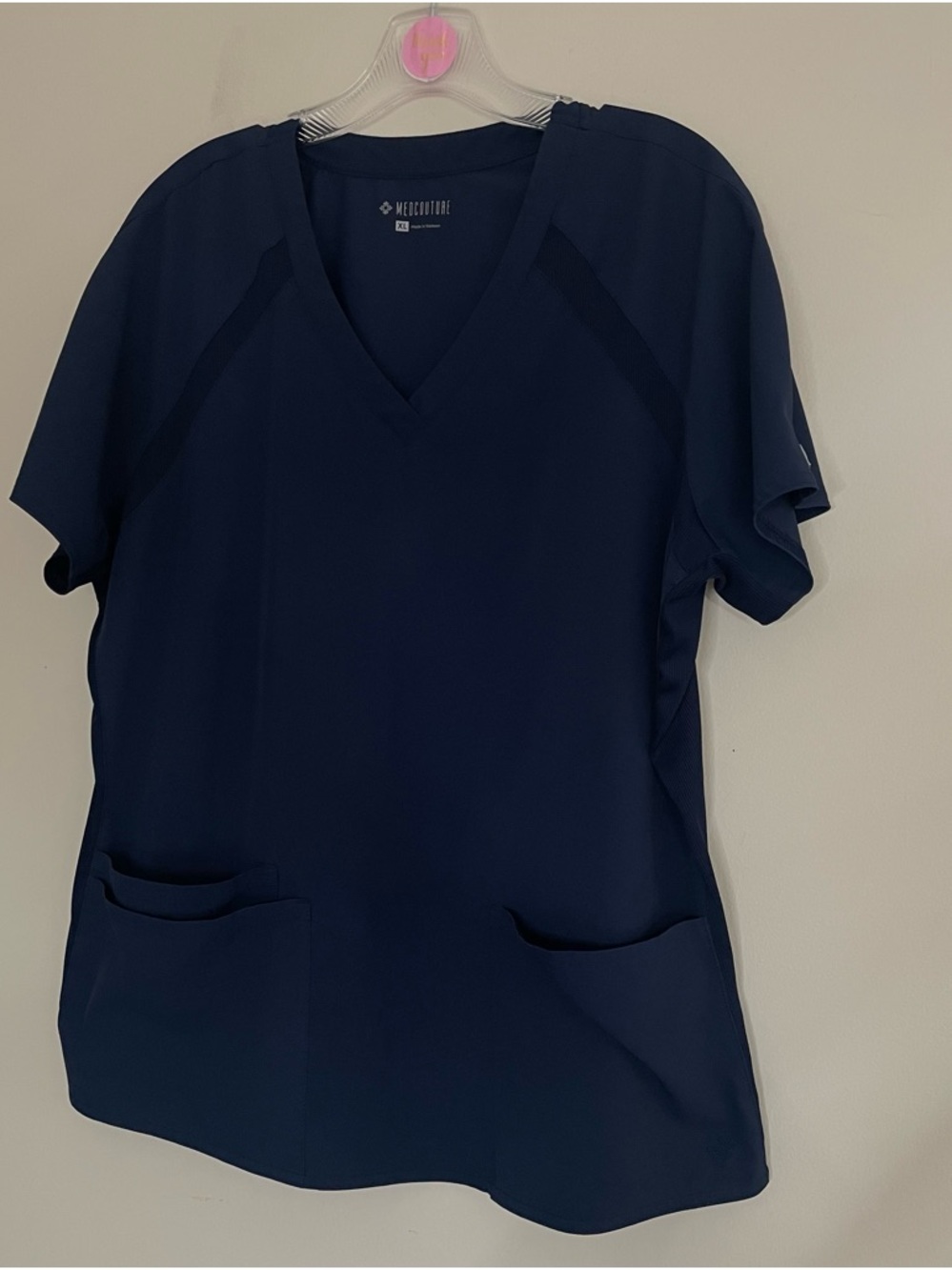 Med Couture Navy V-Neck Short Sleeve Scrub Top~ Size XL~ Medical Staff